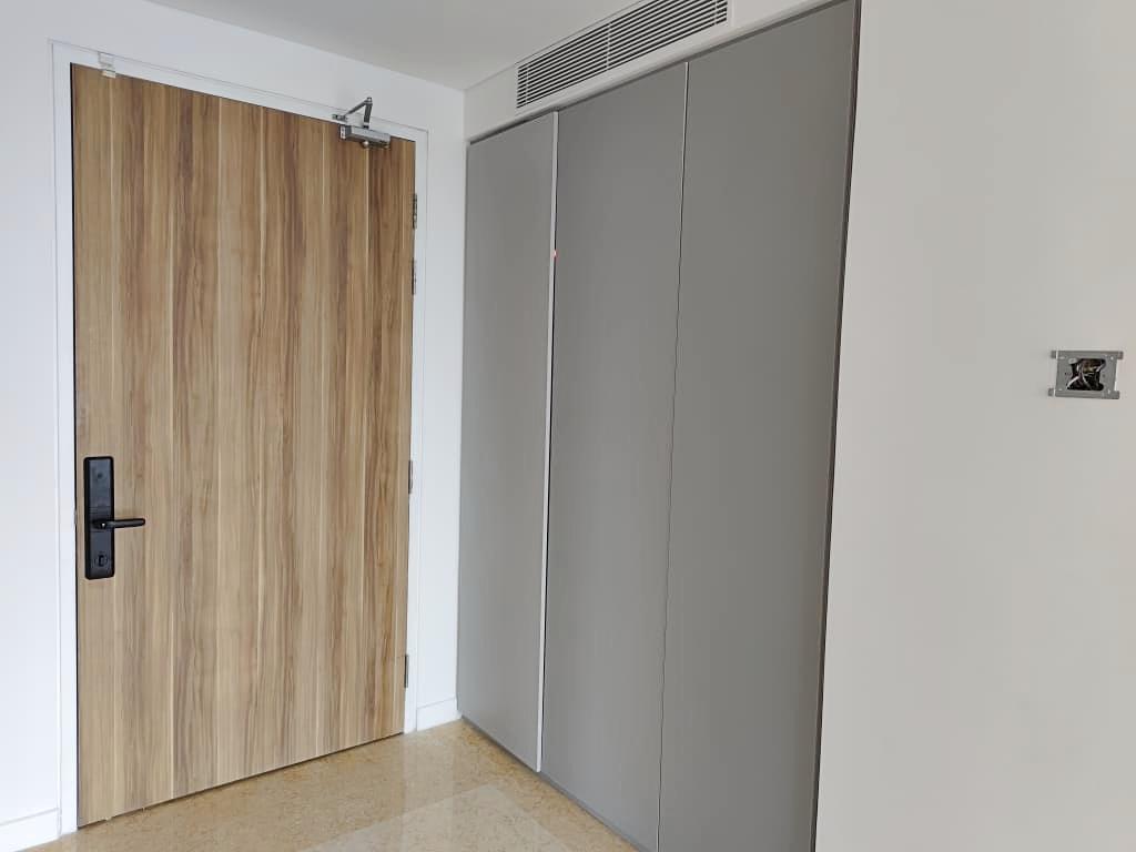 Cappella Embassy — Type D1 · entrance & wardrobe